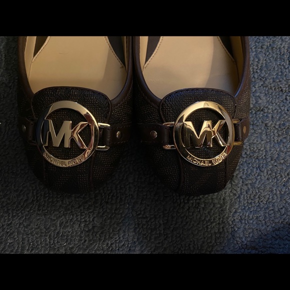 Women’s Michael Kors Flats - Picture 7 of 7